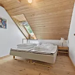 7 Bedroom Stunning In - D70125 Сasa de vacaciones *