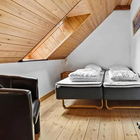 7 Bedroom Stunning In - D70125 度假居 格雷诺