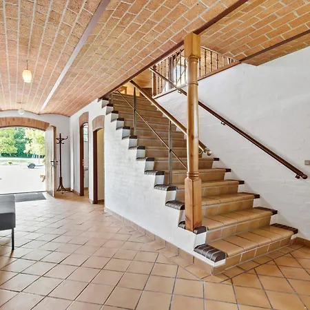 7 Bedroom Stunning In - D70125 Grenå