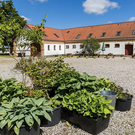 7 Bedroom Stunning In - D70125 別荘 Grenå